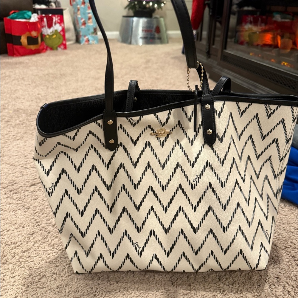 Coach tote bag